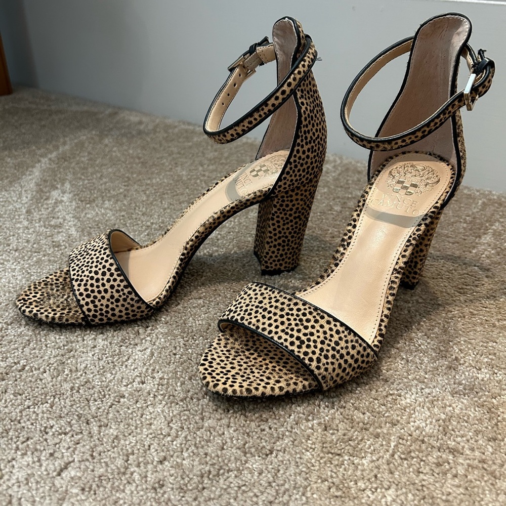 Vince Camuto Corlina Sandals Size 6.5